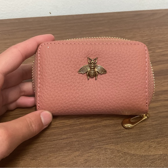 Women’s Credit Card Holder Wallet Pink And Gold With Bee Logo - Picture 6 of 6